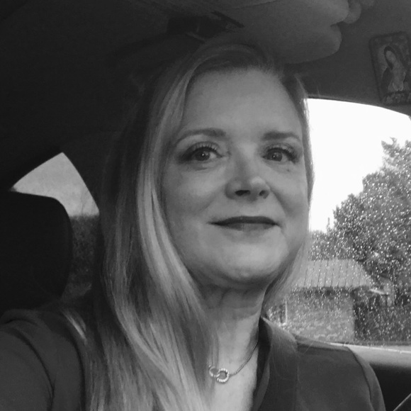 Meet your Posher, Jo - Picture 1 of 1